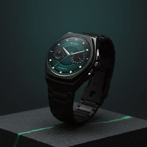 Buy Online Titan Stellar Aurora Caelum Automatic Analog with Sun Moon ...