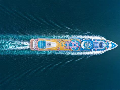 How Fast Do Cruise Ships Go? | High Seas Cruising