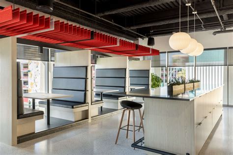 Woven Workspaces | Urban Downtown Lounge Space on Las Vegas Boulevard ...