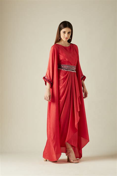 Aakaar - Scarlet Cape Set - Elahe