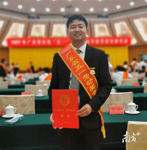 祝贺！湖北三人被授予“中国青年五四奖章”-荆楚网-湖北日报网