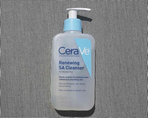 I Tried CeraVe's Renewing SA Cleanser for Clearer Skin and My Breakouts ...