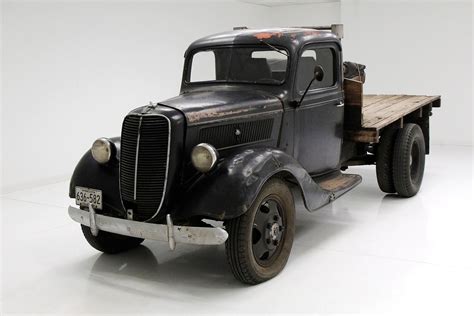 1937 Ford 1 1/2 Ton Flatbed Truck | Classic Auto Mall