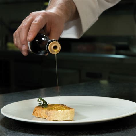 Ordering Organic Bulk Olive Oil for Your Restaurant from Texana Brands