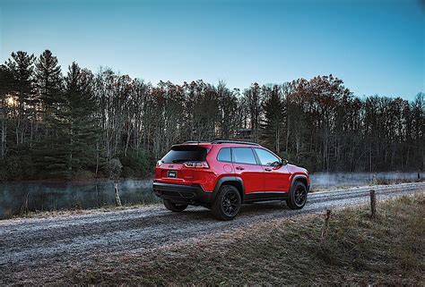 Jeep Super Bowl Ad Focuses On The (Off-)Road Beyond The Beaten Path - autoevolution