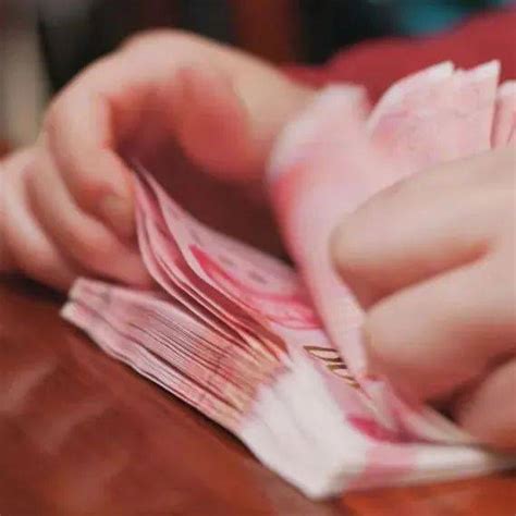 2023年桂林今年平均工资每月多少钱及桂林最新平均工资标准