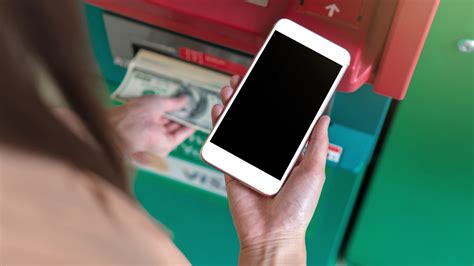 Mastercard wants to get you fast cash — using only your cell phone