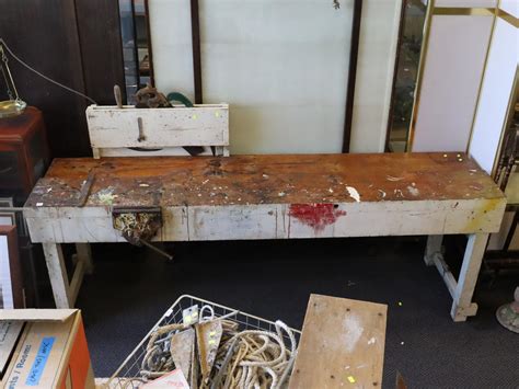 Work Bench with Vice 的图像结果