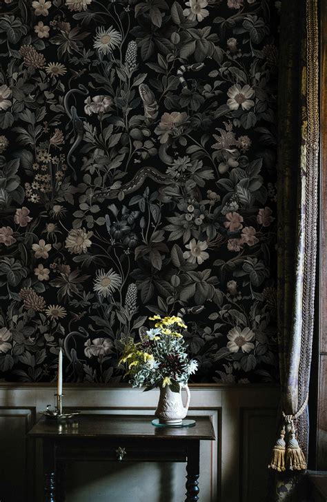 Dark Moody Floral Wallpaper - Lush Overgrown Pattern With Plants ...