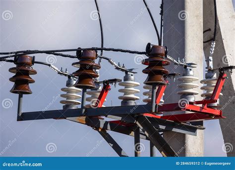 Overhead Power Line 的图像结果