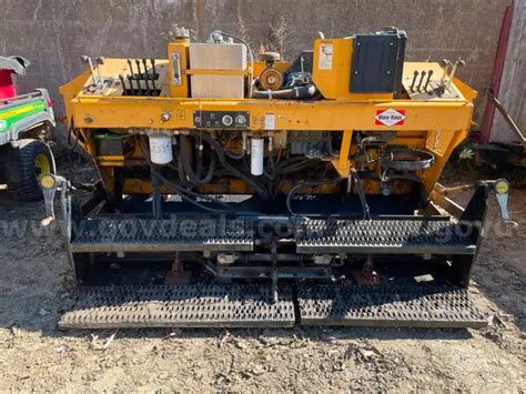 2003 Blaw-Knox PF840 Asphalt Paver | GovDeals