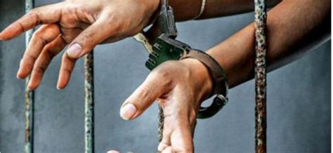 பேருந்தை மறித்து தாக்குதல் - 4 சிறுவர் உட்பட 7 பேர் கைது | Bus ...