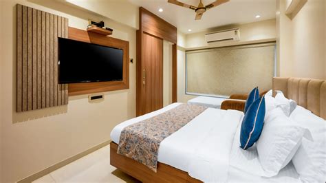 Deluxe Triple Bed – Hotel Kalpana Palace