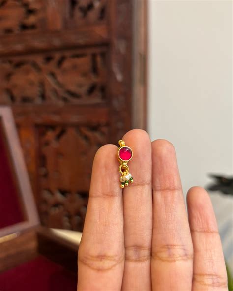 Minimal Floral Clip On Nosepin | NP102 – Sreeni