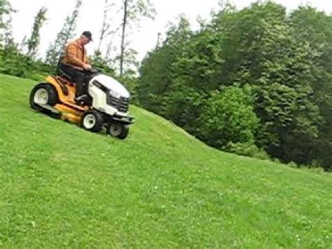 TRATTORINO TOSAERBA CUB CADET G1224 PRESTAZIONI IN  