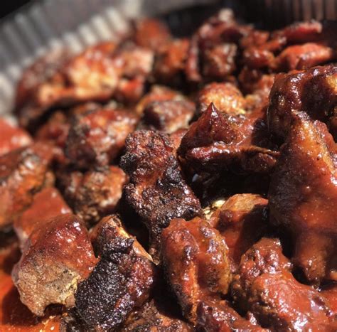 Smoked rib tips lookin pretty : r/smoking