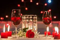 cena lume candela come organizzare una cenetta a lume di candela perfetta cena lume candela come organizzare una cenetta a lume di candela perfetta