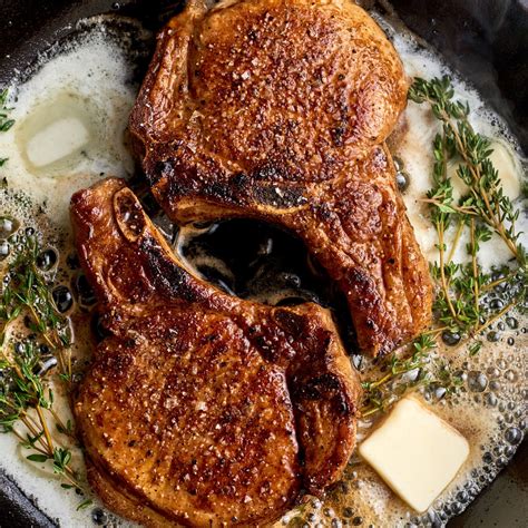 Pan-Fried Pork Chops - Happy Muncher
