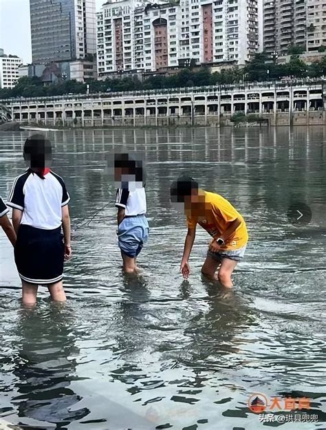 宜宾戎州桥下一小女孩溺水，一直喊救命…-今日头条