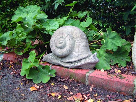 Minecraft Snail Statue Tutorial 的图像结果