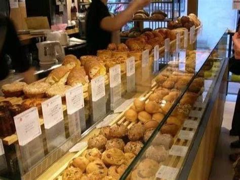 法国客流量NO.1的面包店，是如何提高「进店率」的？ – 烤德香烘焙