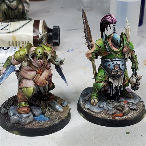 Oils vs acrylics left is oil, right is acrylic. : r/minipainting