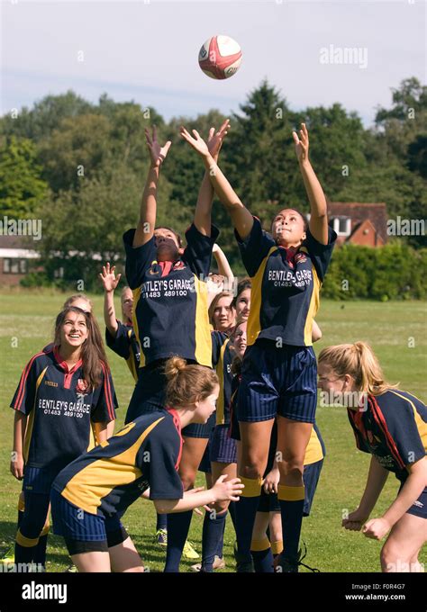 Girls Rugby Ball 的图像结果