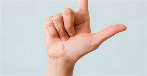 Person Doing Sign Language 的图像结果