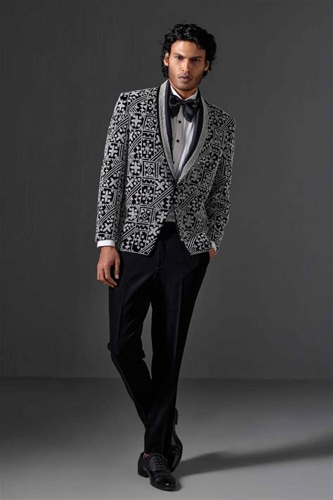 Dax Pearl Work Black Tuxedo – sameergujral