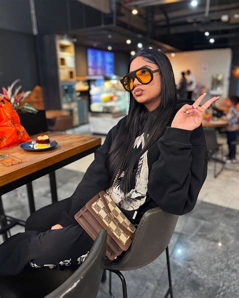 𝓑𝓲𝓰 𝓼𝓮𝔁𝔁𝔂 💸💰 | Keep em guessing 🍒🤑 | Instagram