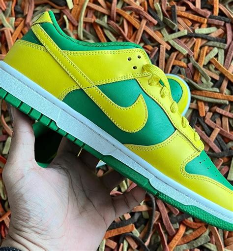 First Look at the 'Reverse Brazil' Nike Dunk New take on the popular colorway