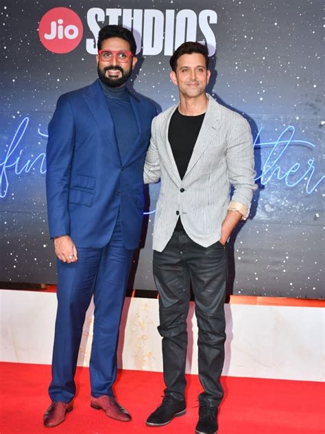 Bolly celebs glam up Jio Studios event