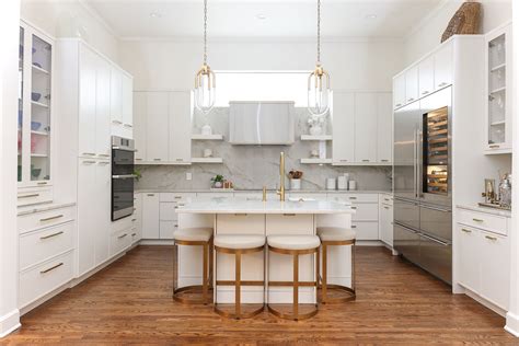 White Kitchen With Island Bar Seating Stylish And Functional Kitchen