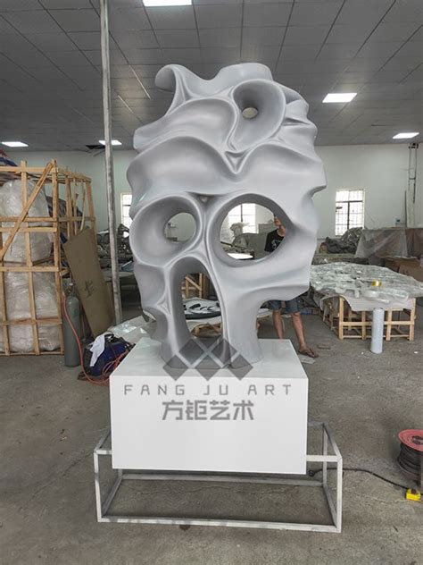 郑州不锈钢雕塑厂：不锈钢雕塑安放地点（图）