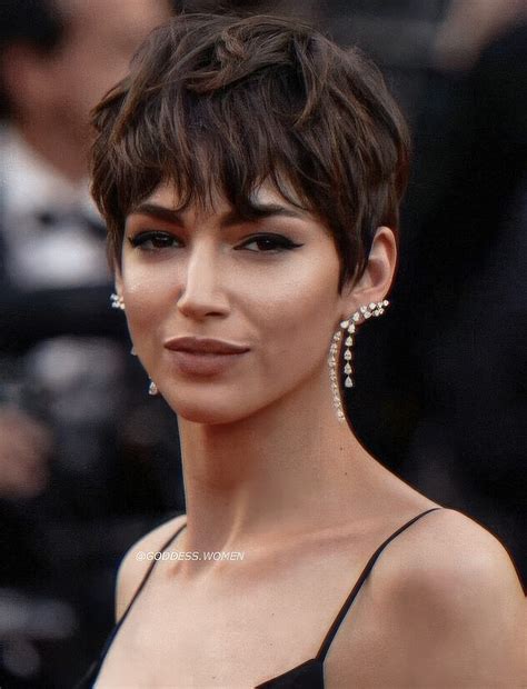29 Layered Pixie Haircuts To Try Right Now - Styleoholic