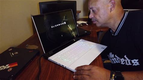 Alienware M15 R3 Unboxing in Hindi 的图像结果