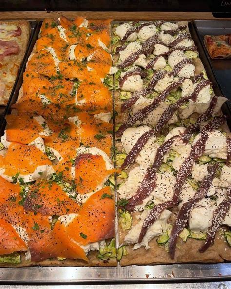 13 Best West Loop Restaurants To Eat At In 2024 (+ What To Order)