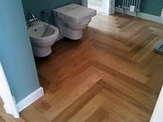 parquet teak bagno foto parquet in bagno rovere di gargano palchetti 58947 parquet teak bagno foto parquet in bagno rovere di gargano palchetti 58947