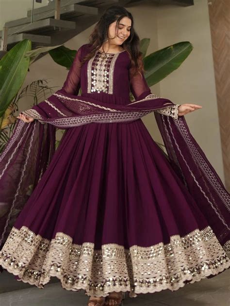 Anarkali Suit – RENWICH