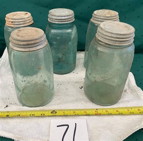 Vintage Quart Ball Jar Lot | EstateSales.org