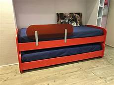 letto ruote letti singoli estraibili con ruote e reti a doghe letto ruote letti singoli estraibili con ruote e reti a doghe