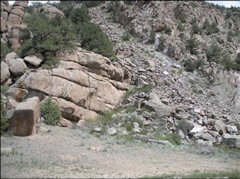 CSMS GEOLOGY POST: GARNETS: RUBY MOUNTAIN COLORADO