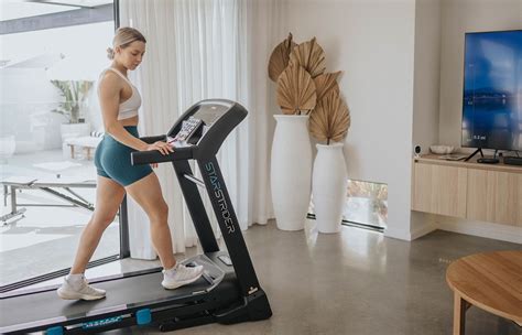 How Long Does It Take To Walk 5 Miles On Treadmill | Runningshorts