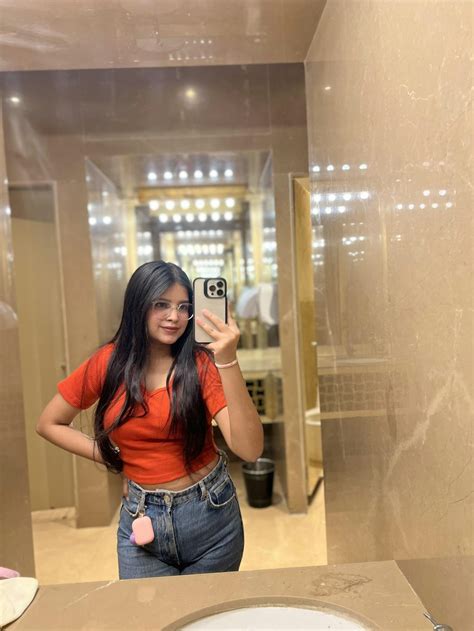 Buy Best Plush Matte Lipsticks online in India - Praush Beauty