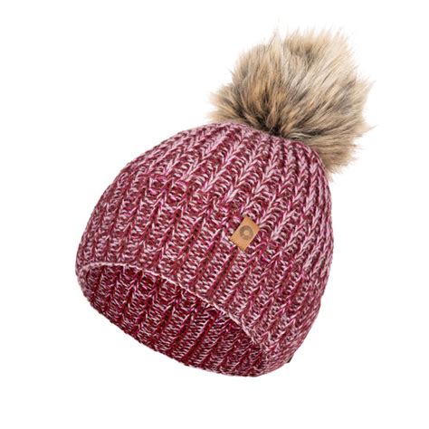 Ženska kapa Annie – www.pletenine-oblak.si