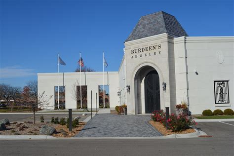 Burdeen's Jewelry - Buffalo Grove, Illinois Jewelry Store Architecture ...