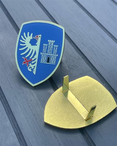 VW EAGLE CREST WOLFSBURG HOOD BADGE CREST– ACB Adam custom badges