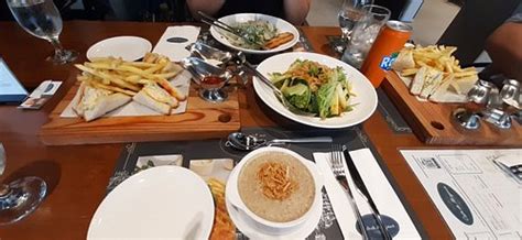 ACRO RESIDENCES (Guiguinto) - Hotel Reviews, Photos, Rate Comparison ...