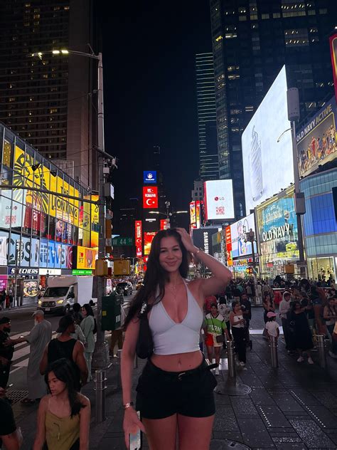 Laura Francesca Saponara | your bad habit | Instagram