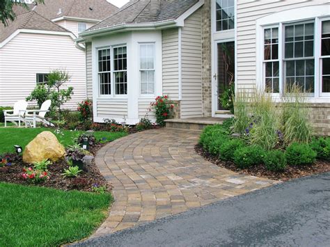 Curved Paver Walkway for Welcoming Entrance